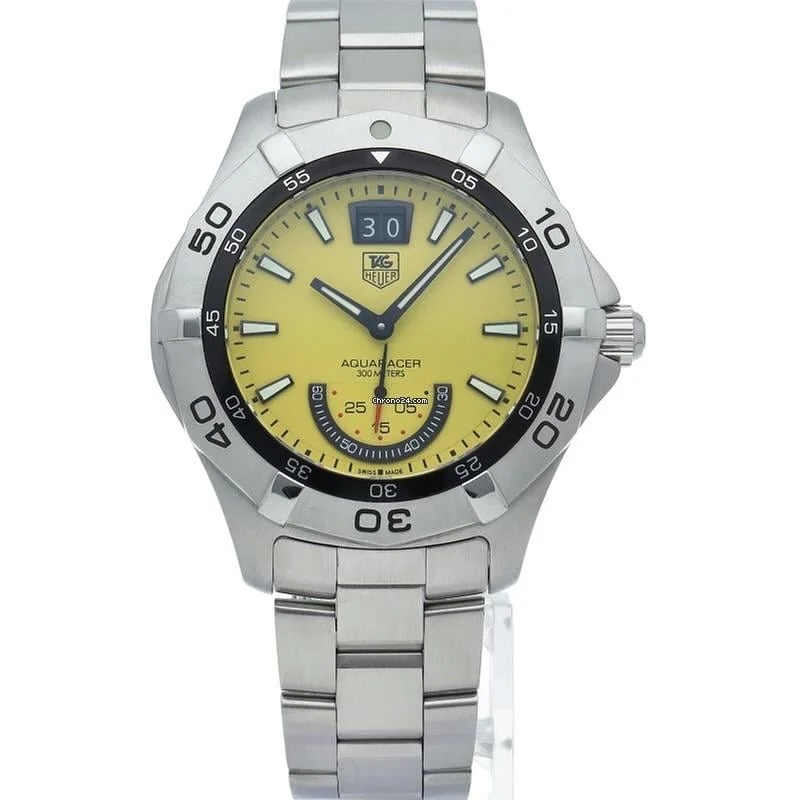 TAG Heuer Aquaracer con esfera amarilla y bisel negro